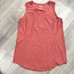 Duluth Trading Co. Armachillo cooling moisture wicking long v-neck tank, small